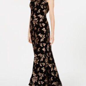 Elegant Velvet Black Gown with Gold Floral Sequins - Calvin Klein NWT